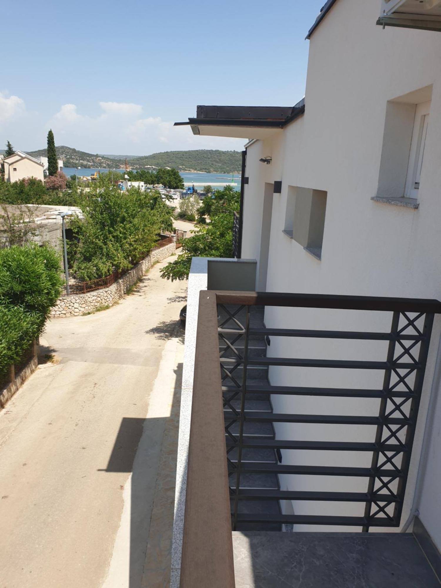 Apartmani Kameno Sidro Билице Экстерьер фото
